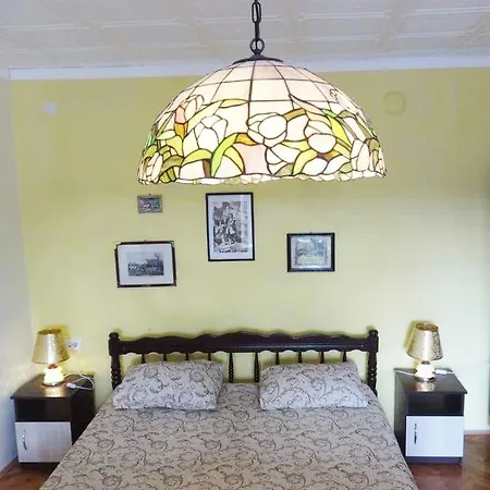Old Town Center Apartman *